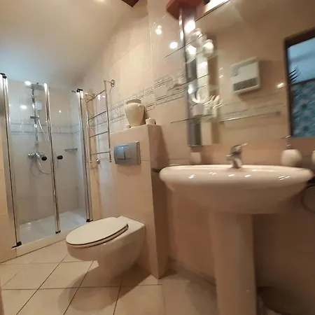 Chartrons Superbe T2 Avec Terrasse