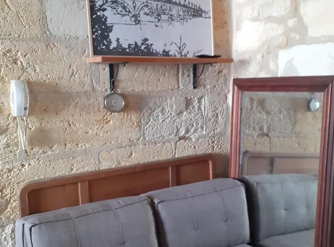 Chartrons Superbe T2 Avec Terrasse * Bordéus