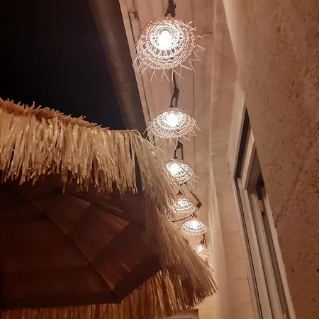 Chartrons Superbe T2 Avec Terrasse Apartamento Burdeos
